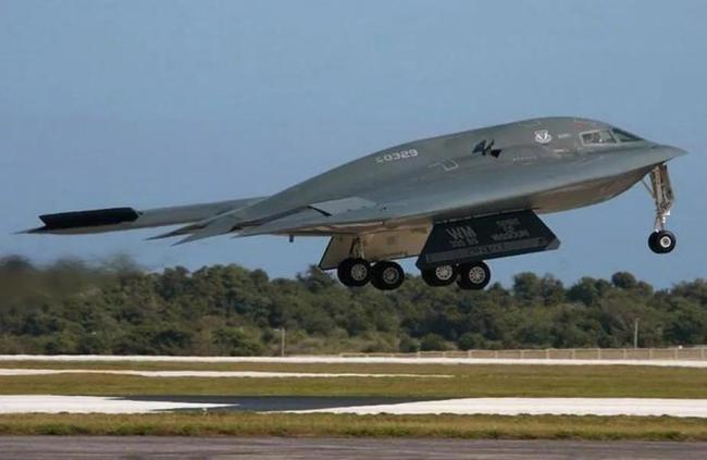B-2轰炸机隐身水平究竟如何？它的优势与软肋全在这里！